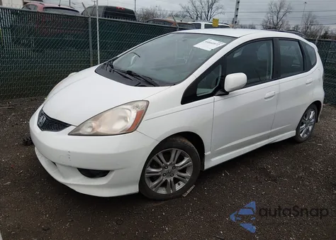 2011 Honda Fit Sport z USA, uszkodzony, nr VIN JHMGE8H58BC010791